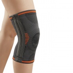 Orliman Sport спортивный полужесткий наколенник с пластиковыми боковыми вставками   